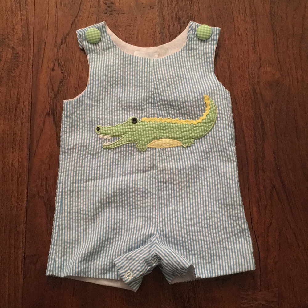 Mudpie Seersucker Alligator onesie